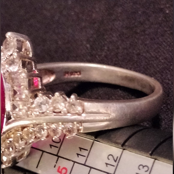 Ruby ring - Picture 2 of 2
